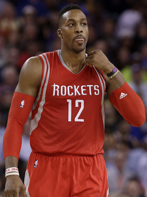 奇兵！泰森15中11轰24分，第三节独砍16分（爆发！泰森15投11中砍下24分，第三节独得16分）