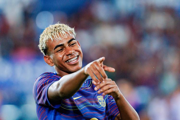 米体：维卡里奥因被自家球迷嘘而失望，考虑加盟国际米兰（米体：遭主队球迷嘘声打击，维卡里奥失望并考虑转投国际米兰）