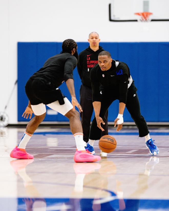 本-福斯特：拉门斯出击很果断，英超经验丰富的门将才能做到（本-福斯特赞拉门斯出击果断：唯有英超经验老到的门将能做到）