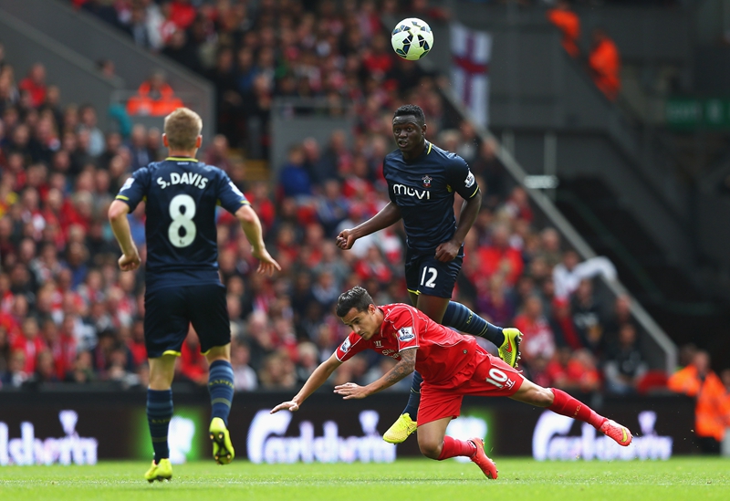 奥莫特的表现引发争议（奥莫特的发挥激起争议）